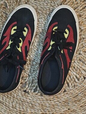 Men Size 10.5 Vans Off The Wall Red Logo Wall Decor Patch